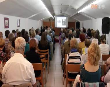 Előadás a családfakutatásról a Berzsenyi Dániel Könyvtárban Előadás a családfakutatásról a Berzsenyi Dániel Könyvtárban