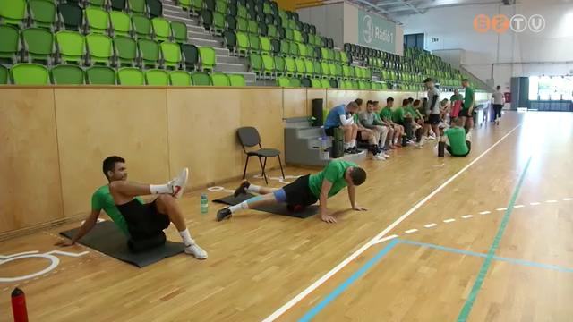 Zrt kapus mrkzsekkel s napi kt edzssel kszl a Halads VSE futsalcsapata