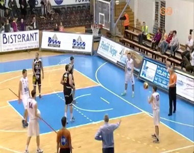 M�r nem veretlen az �j edz�vel, Andjelko Mandiccsal a Falco