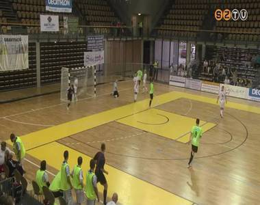 Nagy ver�st m�rtek a duna�jv�rosiak a szombathelyi futsalosokra