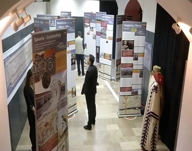 Szent M�rton nyom�ban Savari�t�l Tours-ig