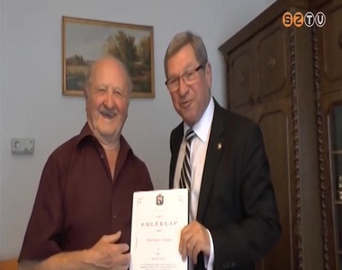 A sz�pkor� Mayrhofer Johannt k�sz�nt�tte sz�let�snapj�n Pusk�s Tivadar