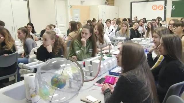 Irodalom �s fizika kapcsolata