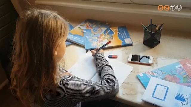 Az otthon bezár vagy kinyit? Az otthon bezár vagy kinyit?