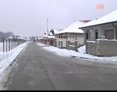 �nkorm�nyzati c�gek v�gzik a Parkerd�-lak�parkban is az �t-�s parkfenntart�st