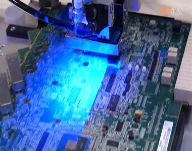 Zajlik a technol�giai korszakv�lt�s az iparban