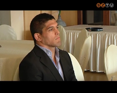 Heteken bel�l megkaphatja bronz�rm�t Hatos G�bor