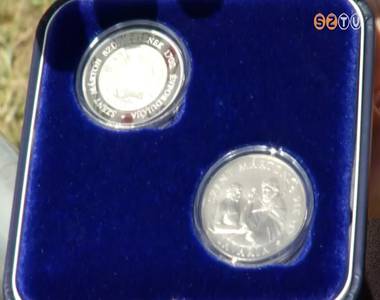 Bemutatt�k a Szent M�rton eml�k�rmeket