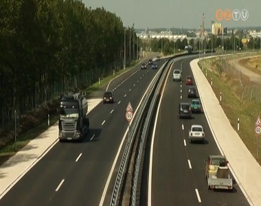 V�tig k�tszer k�t s�von haladhat a forgalom a 86-os f��ton