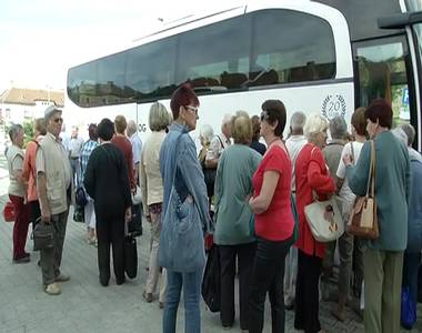 Kir�ndultak az akt�v id�sek