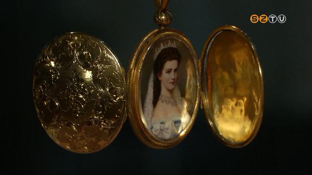 Két új műtárggyal bővült a Savaria Múzeum Sisi-kiállítása Két új műtárggyal bővült a Savaria Múzeum Sisi-kiállítása