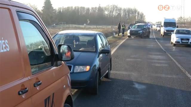 H�rmas karambol T�pl�nszentkeresztn�l