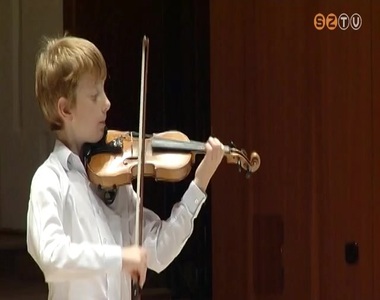 Ifj� heged�m�v�szek versenyeztek a Bart�k Teremben