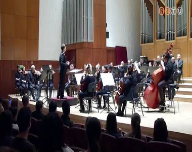 A Bart�k teremben j�rtak a premontreisek