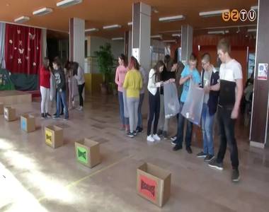 K�rnyezetv�delmi vet�lked�t szerveztek a Bercs�nyi-iskol�ban