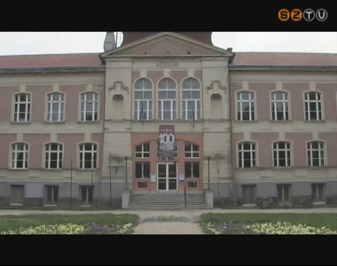 Önkormányzati kézben a szombathelyi múzeumok és a Berzsenyi Dániel Könyvtár Önkormányzati kézben a szombathelyi múzeumok és a Berzsenyi Dániel Könyvtár