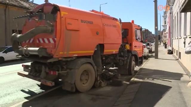 Folytatódik az utcatakarítás a városban Folytatódik az utcatakarítás a városban