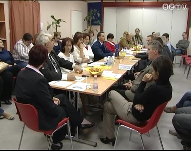 Kerekasztal-besz�lget�s a hajl�ktalanokr�l