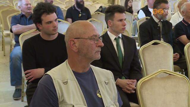 Dúró Dóra országgyűlési képviselő vezetésével fórumot tartott a Mi Hazánk Mozgalom Szombathelyen Dúró Dóra országgyűlési képviselő vezetésével fórumot tartott a Mi Hazánk Mozgalom Szombathelyen