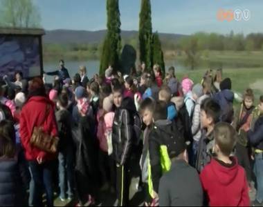 Oszt�lyf�n�ki �ra a luk�csh�zi Ab�rt-tavakn�l