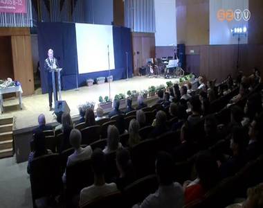 D�j�tad� g�l�val z�rult a Szoci�lis H�t