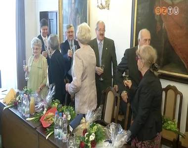 K�t arany �s k�t vas diplom�t adtak �t a k�szegi V�rosh�z�n