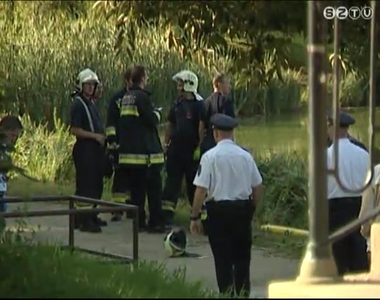 Kettős halál a Csónakázó tóban Kettős halál a Csónakázó tóban