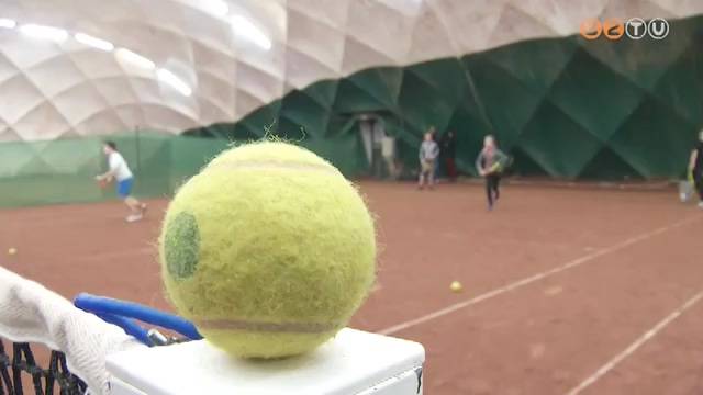 K�zel n�gy �v ut�n old�dhat meg a Halad�s VSE teniszez�inek �get� probl�m�ja