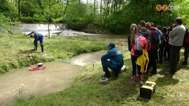 Rendhagyó biológiaórát szervezett a Nyugat-dunántúli Vízügyi Igazgatóság pénteken a Pinka-szurdokban Rendhagyó biológiaórát szervezett a Nyugat-dunántúli Vízügyi Igazgatóság pénteken a Pinka-szurdokban