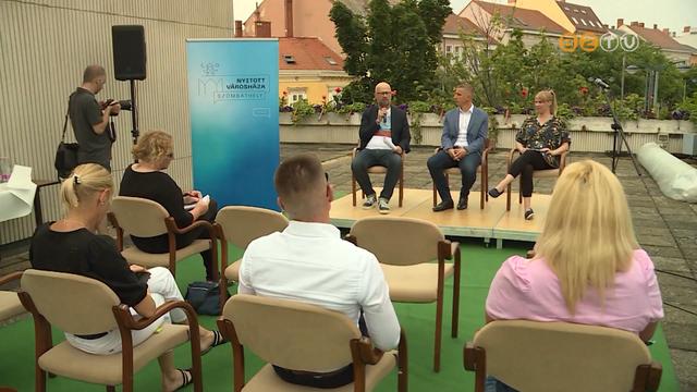 Idén is folytatódnak a nagy sikerű teraszkoncertek a Városházán Idén is folytatódnak a nagy sikerű teraszkoncertek a Városházán