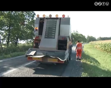 Fel�j�tj�k a 87-es f��t burkolat�t a napokban