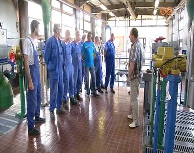 Tov�bbk�pzi dolgoz�it a Vasiv�z Zrt.