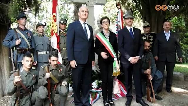 Olaszorsz�gi katonatemet�ben l�v� vasi eml�km�n�l tartottak megeml�kez�st