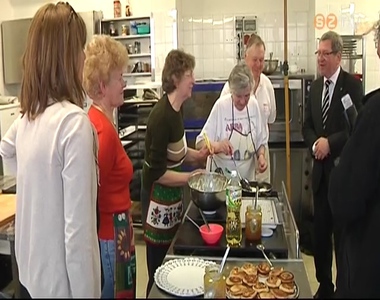 Gasztro klub �s k�zm�ves foglalkoz�s az id�seknek