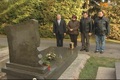 Egykori bajtársaikra emlékeztek a Jáki úti temetőben a mentőszolgálat munkatársai Egykori bajtársaikra emlékeztek a Jáki úti temetőben a mentőszolgálat munkatársai