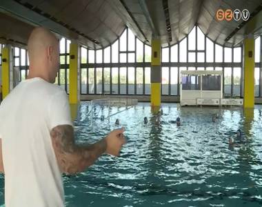 Tov�bb akarja b�v�teni tagl�tsz�m�t az AVUS