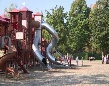 Rossz időjárás, zajos építkezés, nehéz közlekedés Rossz időjárás, zajos építkezés, nehéz közlekedés