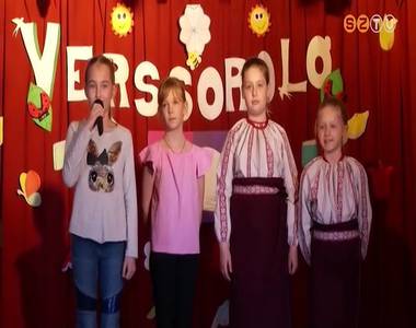 Id�n is megrendezt�k a Derkovits-iskola Verssorol� G�l�j�t