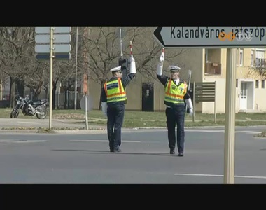 Karos forgalomir�ny�t� versenyt rendeztek Szombathelyen