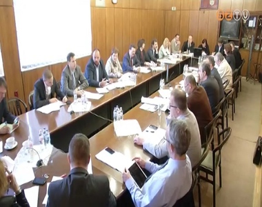 Rendk�v�li k�zgy�l�st h�vott �ssze cs�t�rt�k�n d�lut�nra Pusk�s Tivadar polg�rmester