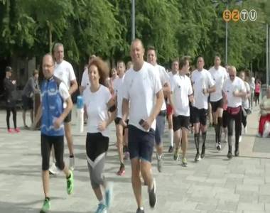 Fuss magad�rt egy k�rt!