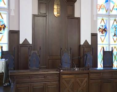 Perek megold�sa b�r�s�gi k�zvet�t� seg�ts�g�vel