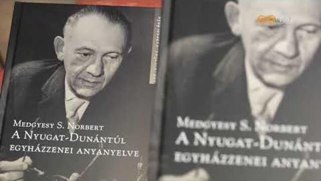 A Nyugat-Dun�nt�l egyh�zzenei anyanyelve c�m� kiadv�ny �sszesen 167 dallamot k�z�l �s elemez