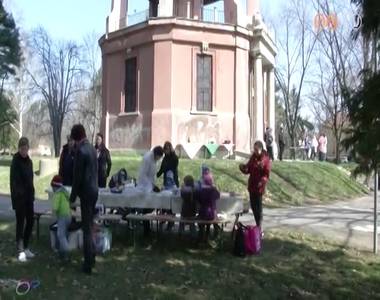 Tavaszv�r� program volt a Kresz-parkban