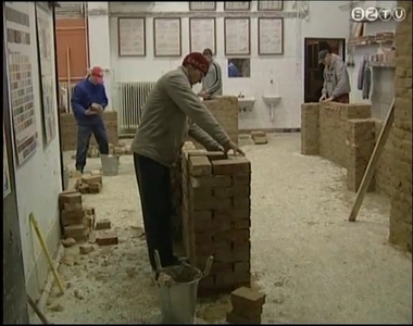 Munkt kaptak a htrnyos helyzetek