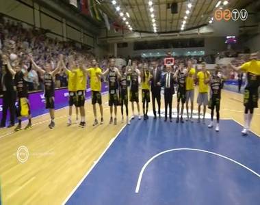 Ez�st�rmes lett a bajnoks�gban a Falco-Vulcano Energia KC