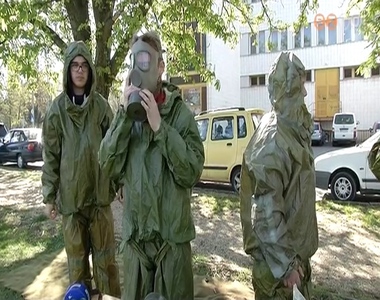 Katasztr�fav�delmi vet�lked� di�koknak