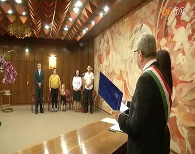 Öten tettek magyar állampolgársági esküt a Városházán Öten tettek magyar állampolgársági esküt a Városházán