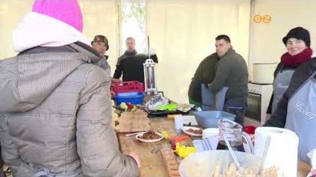 Több ezer látogatót vonzott a 12. Vas Vármegyei Gasztronómiai Fesztivál és Böllérverseny Több ezer látogatót vonzott a 12. Vas Vármegyei Gasztronómiai Fesztivál és Böllérverseny