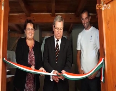 Elk�sz�lt a r�mai konyha a t�maparkban